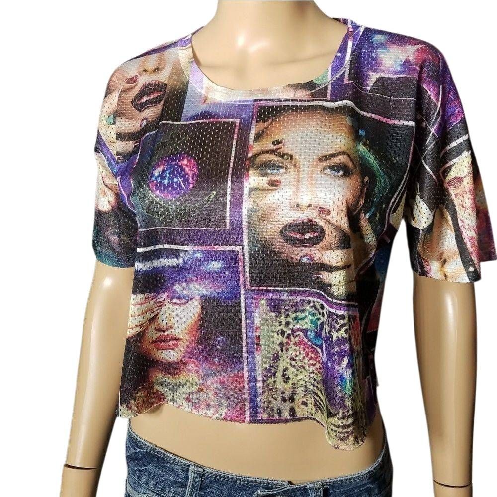 Blush graphic crop top M
